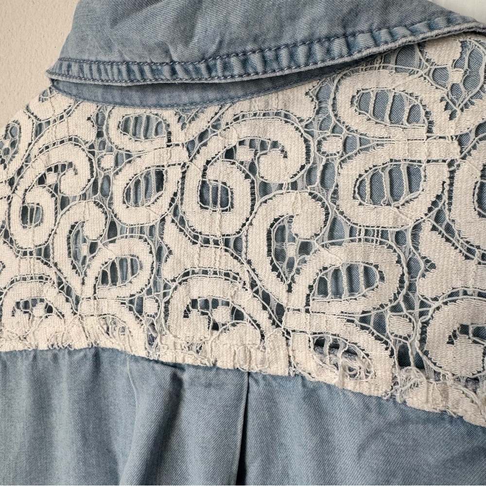 Anthropologie Postmark 9-H15 STCL Denim Lace Button Down Size 2 Cottagecore - Picture 11 of 16